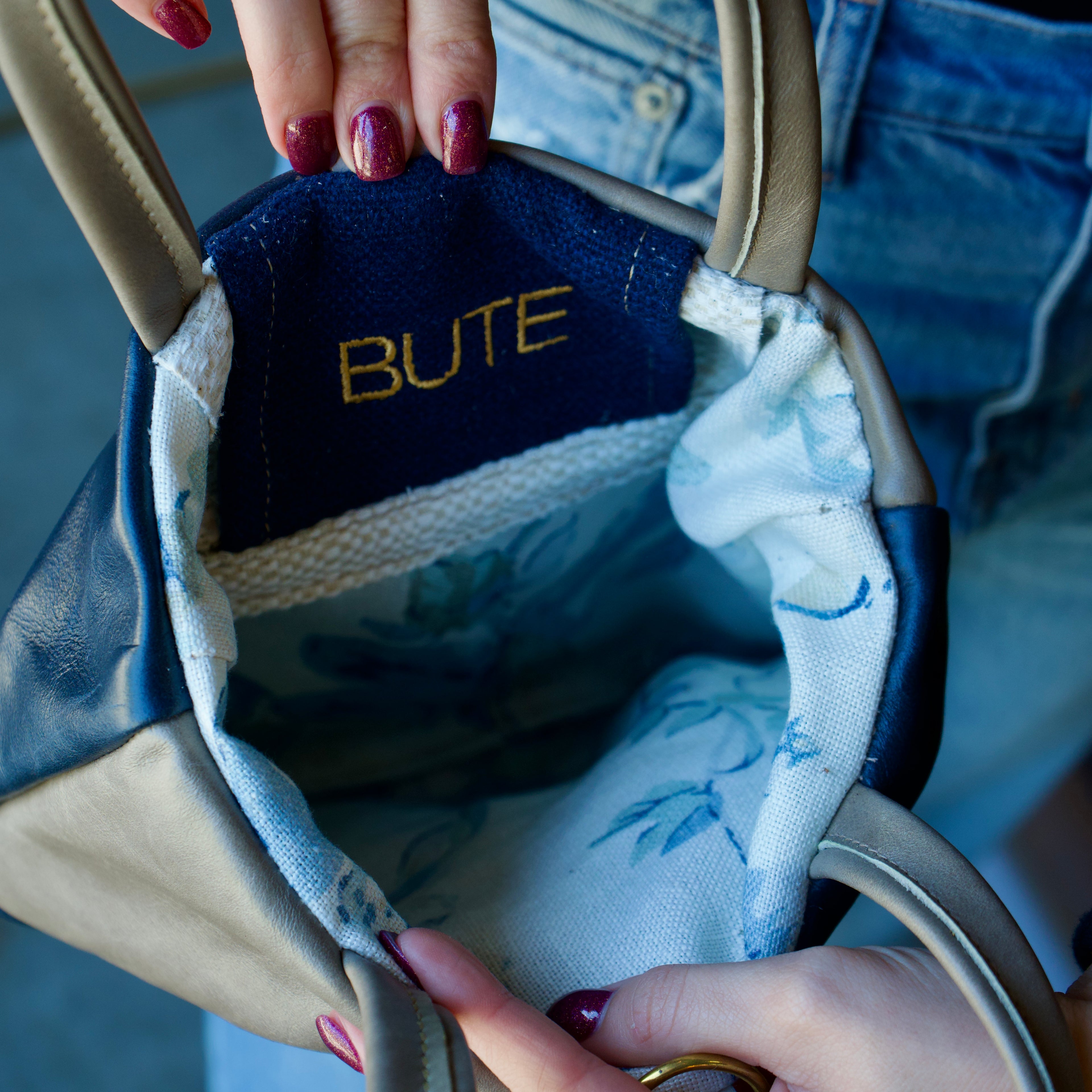 Kirby Bag - Taupe/Navy