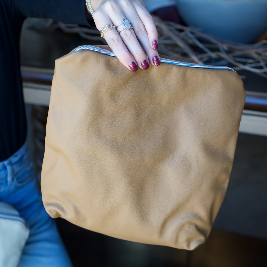 Tessa Clutch - Natural Brown